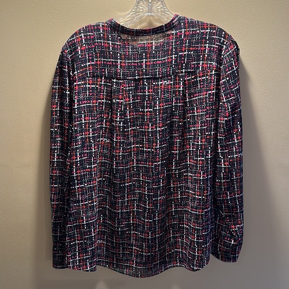 FUN BLOUSE! NWT! ONLY $15! Size 2! - Picture 4 of 4